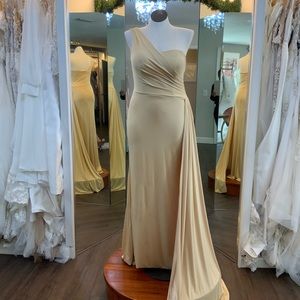 One shoulder fitted dress